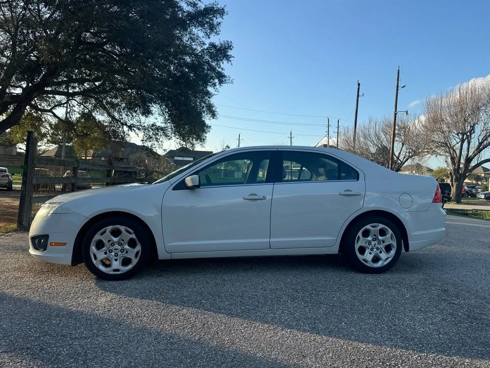 2011 Ford Fusion 1st Gen - Image 2 of 19