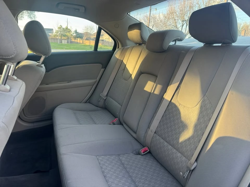 2011 Ford Fusion 1st Gen - Image 15 of 19