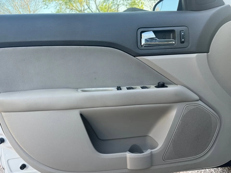 2011 Ford Fusion 1st Gen - Image 10 of 19