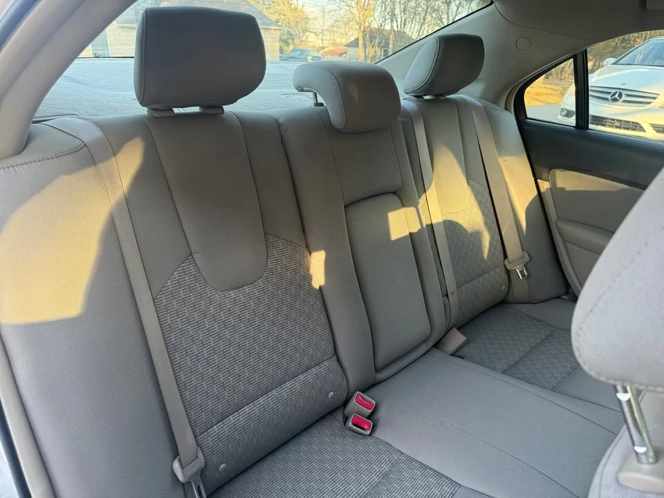 2011 Ford Fusion 1st Gen - Image 17 of 19
