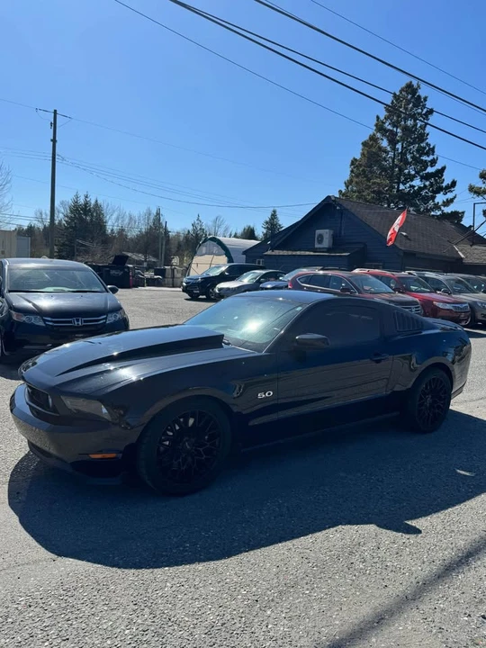 2011 Ford S197 Mustang - Image 2 of 11