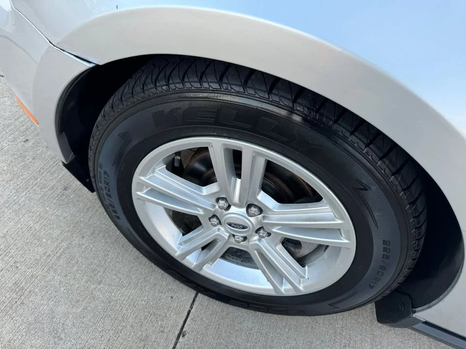 2011 Ford S197 Mustang - Image 17 of 20