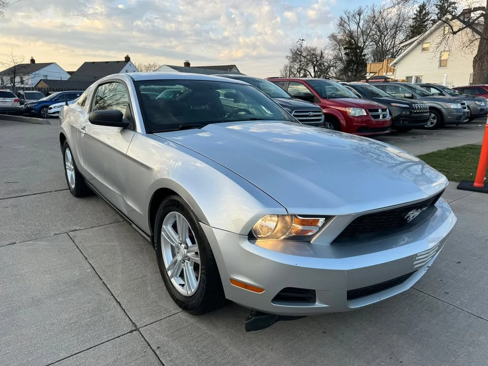 2011 Ford S197 Mustang - Image 3 of 20