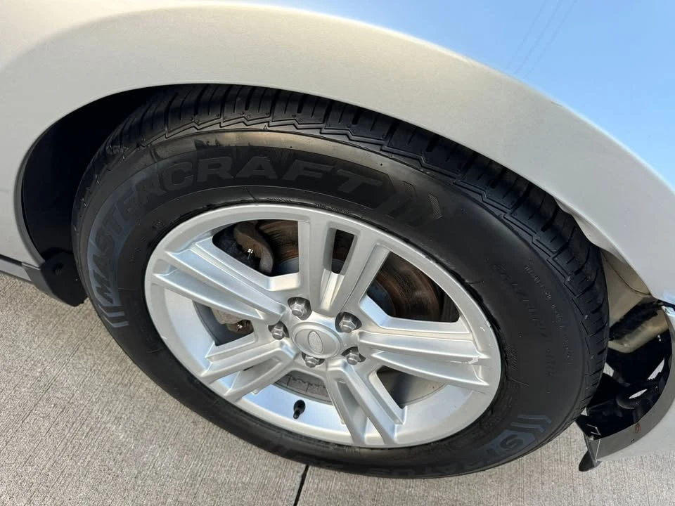 2011 Ford S197 Mustang - Image 16 of 20