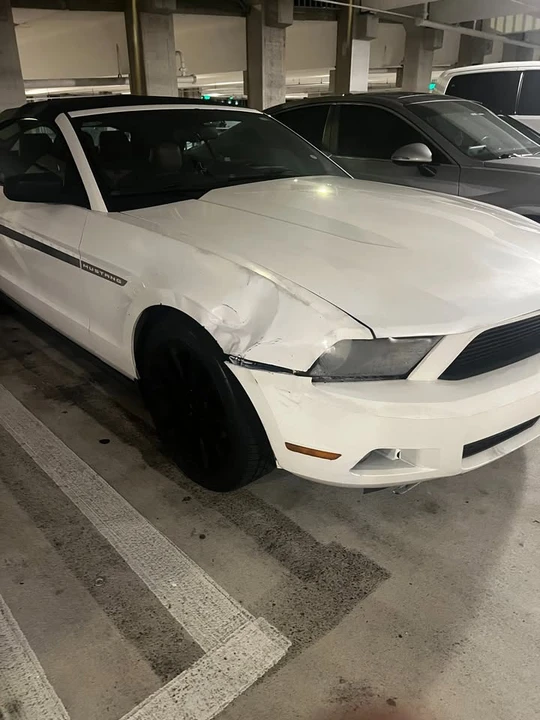 2011 Ford S197 Mustang - Image 4 of 6