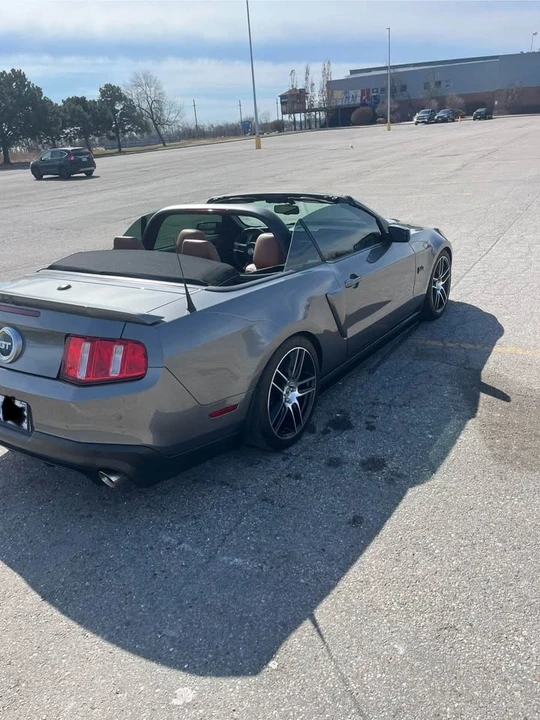 2011 Ford S197 Mustang - Image 8 of 13