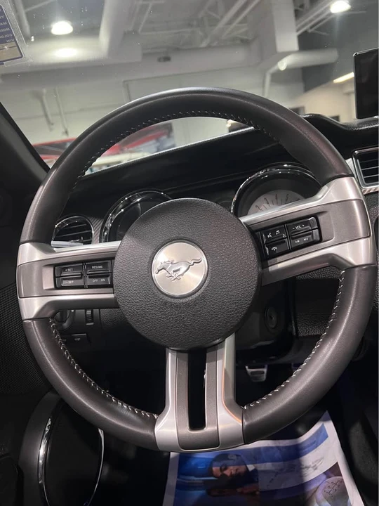 2011 Ford S197 Mustang - Image 10 of 13
