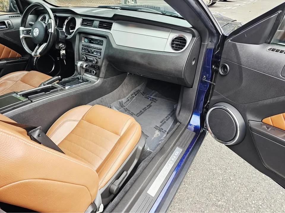 2011 Ford S197 Mustang - Image 11 of 17