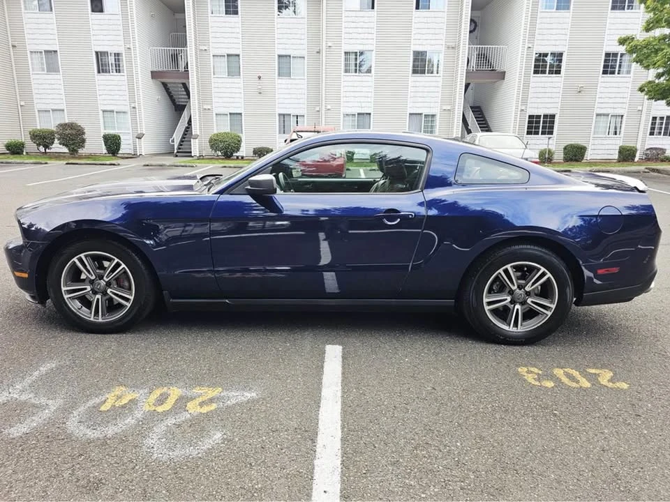 2011 Ford S197 Mustang - Image 2 of 17