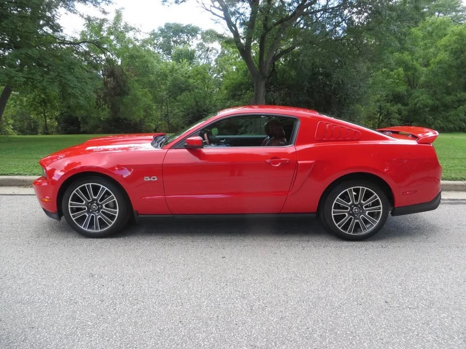 2011 Ford S197 Mustang - Image 2 of 17