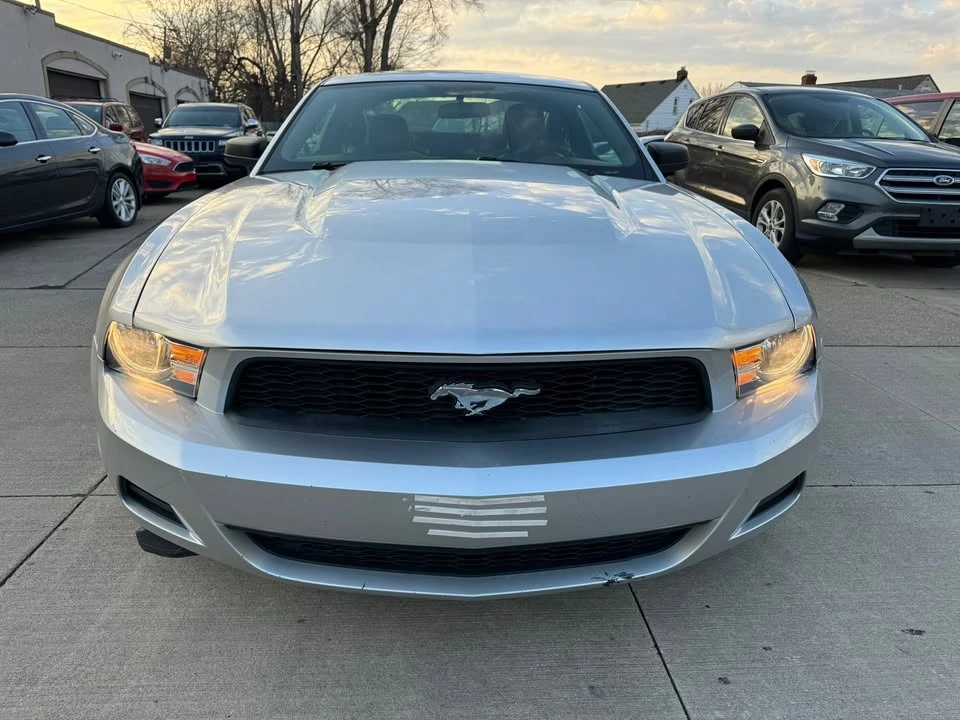 2011 Ford S197 Mustang - Image 2 of 19