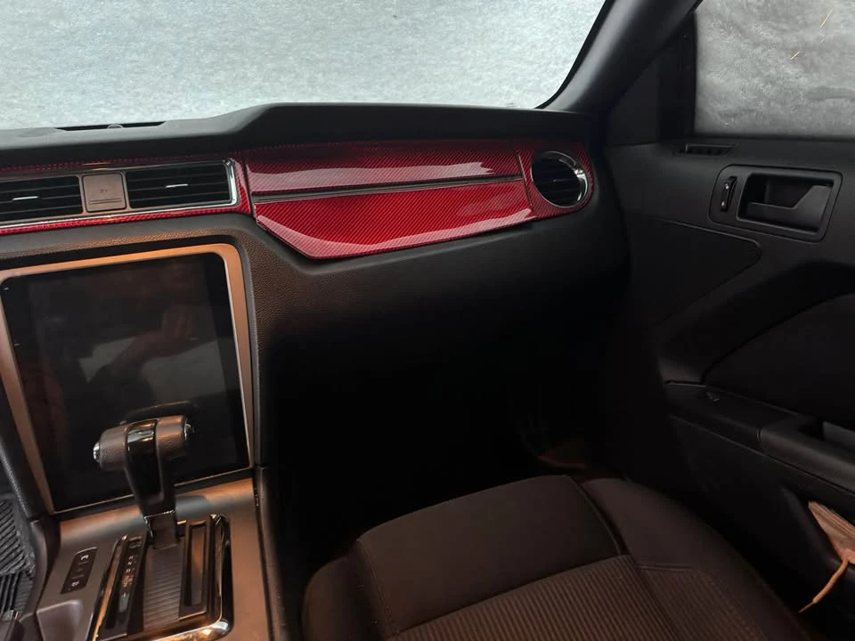 2011 Ford S197 Mustang - Image 8 of 11