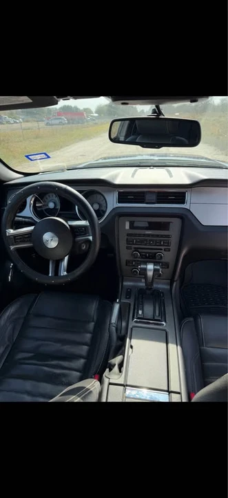 2011 Ford S197 Mustang - Image 5 of 9