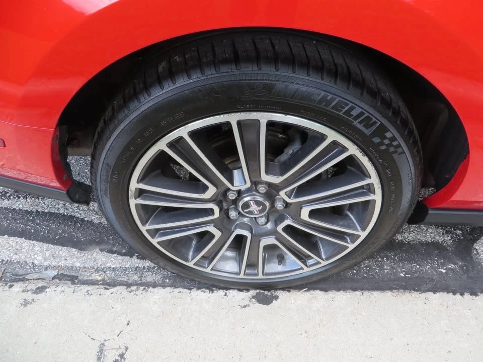 2011 Ford S197 Mustang - Image 19 of 20