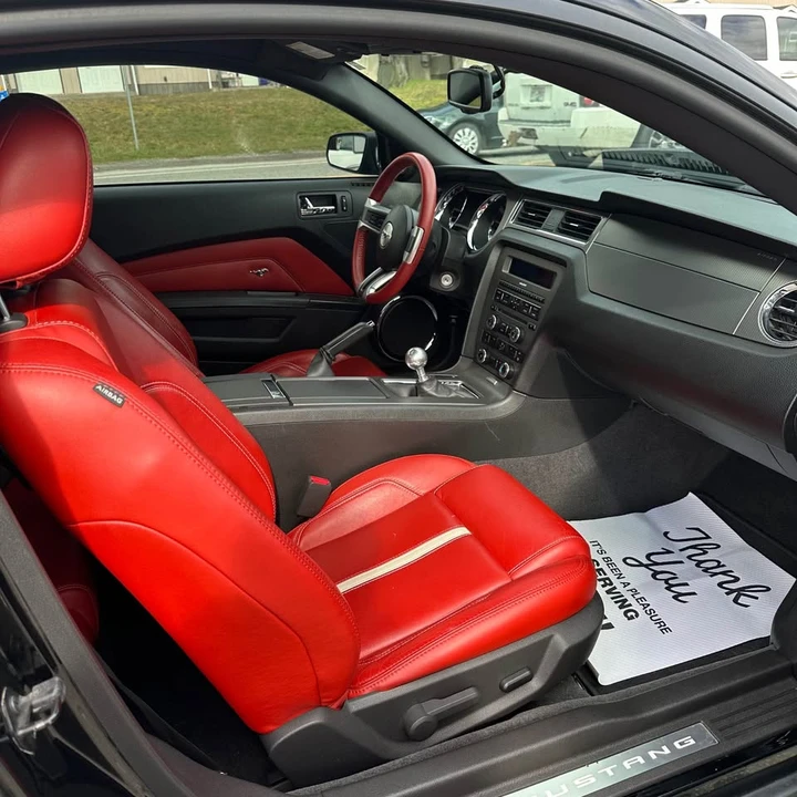 2011 Ford S197 Mustang - Image 8 of 10