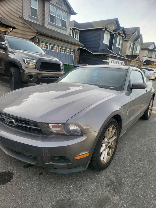 2011 Ford S197 Mustang - Image 2 of 5