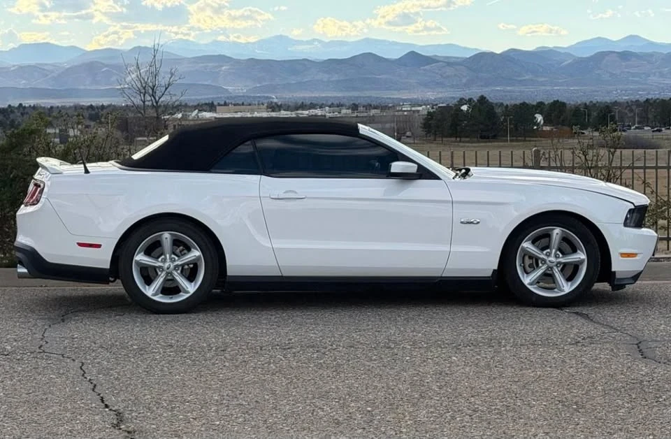 2011 Ford S197 Mustang - Image 3 of 12