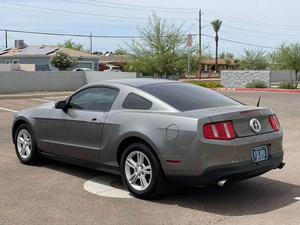 2011 Ford S197 Mustang - Image 5 of 7