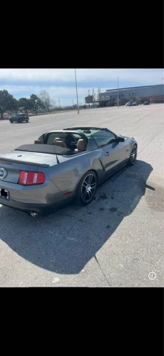 2011 Ford S197 Mustang - Image 3 of 10