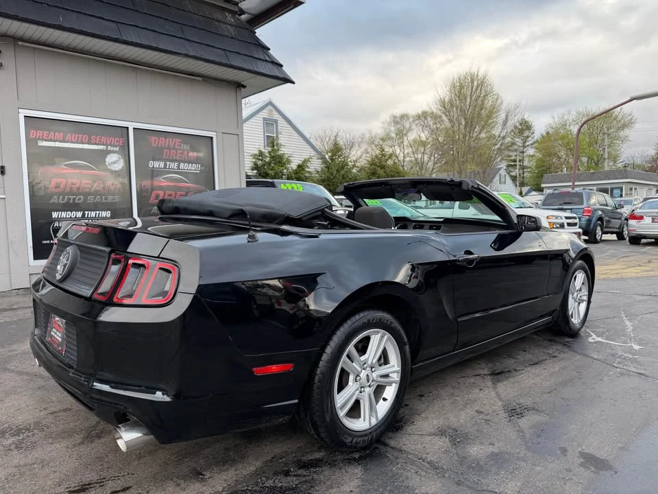 2011 Ford S197 Mustang - Image 5 of 19