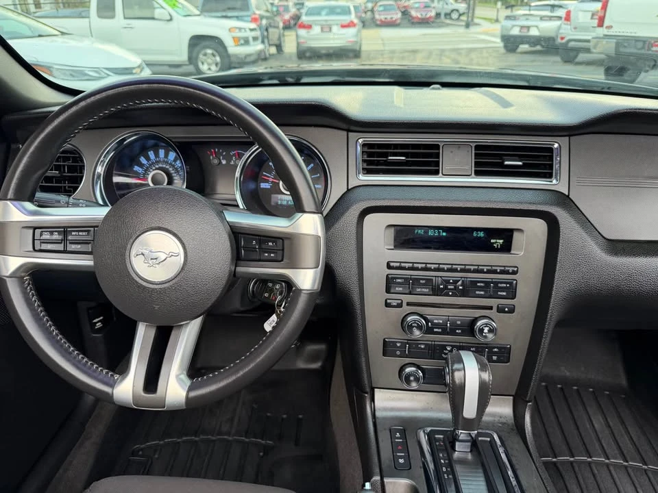 2011 Ford S197 Mustang - Image 15 of 19