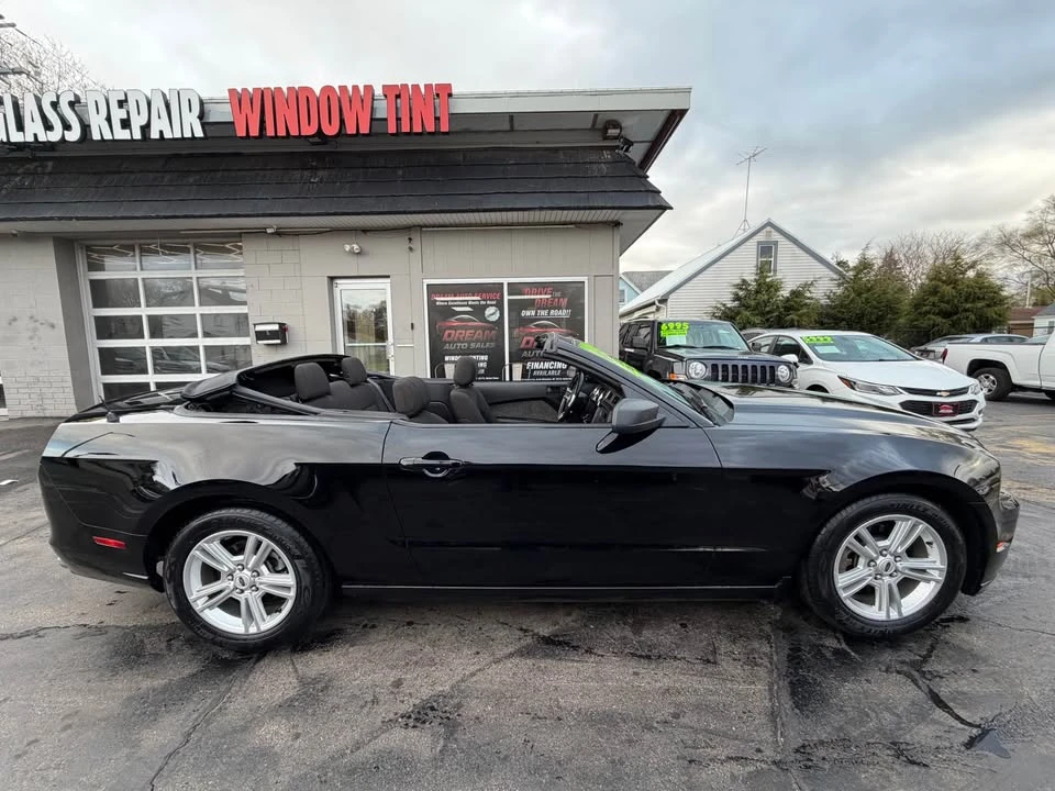 2011 Ford S197 Mustang - Image 6 of 19