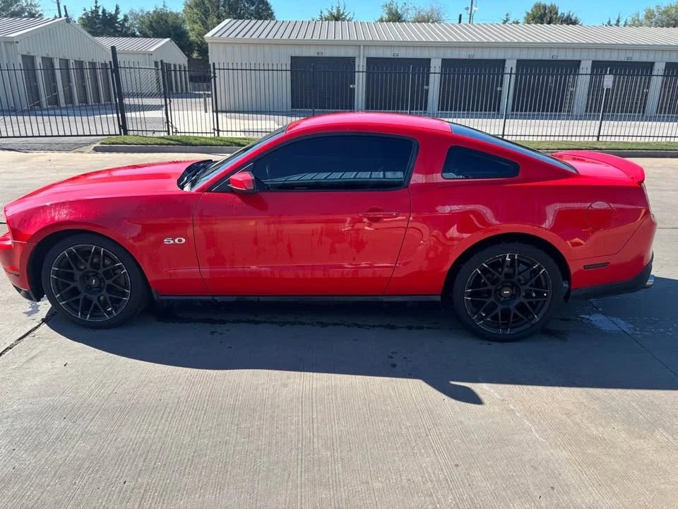 2011 Ford S197 Mustang - Image 2 of 12