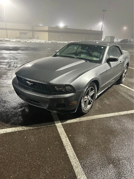 2011 Ford S197 Mustang - Image 3 of 7