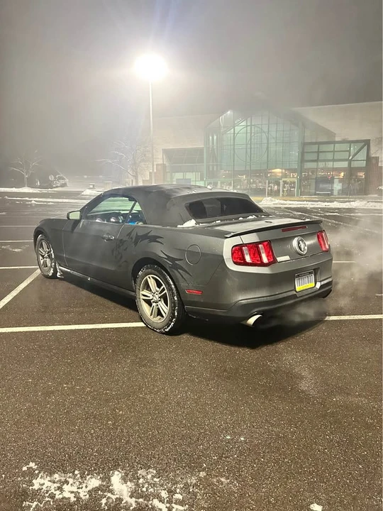 2011 Ford S197 Mustang - Image 4 of 7
