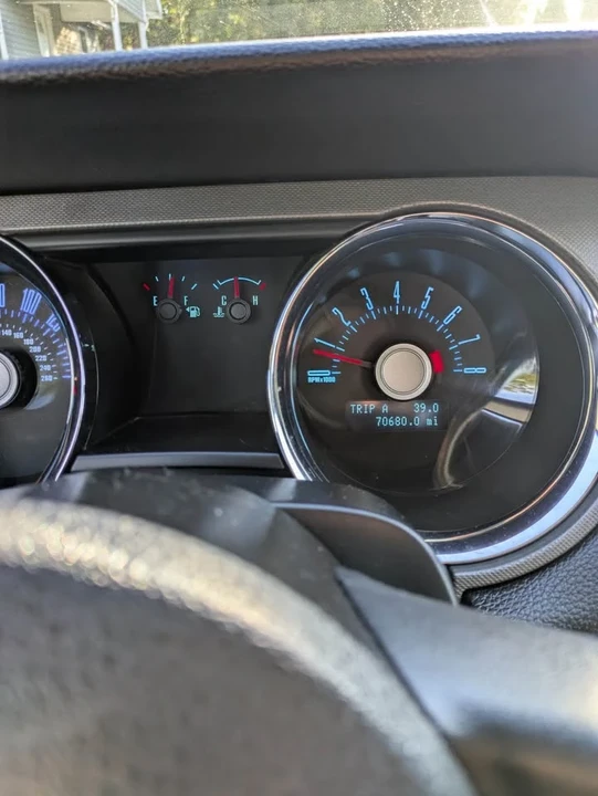 2011 Ford S197 Mustang - Image 10 of 10