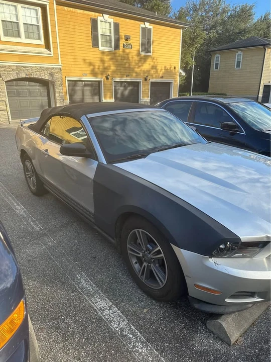 2011 Ford S197 Mustang - Image 5 of 7