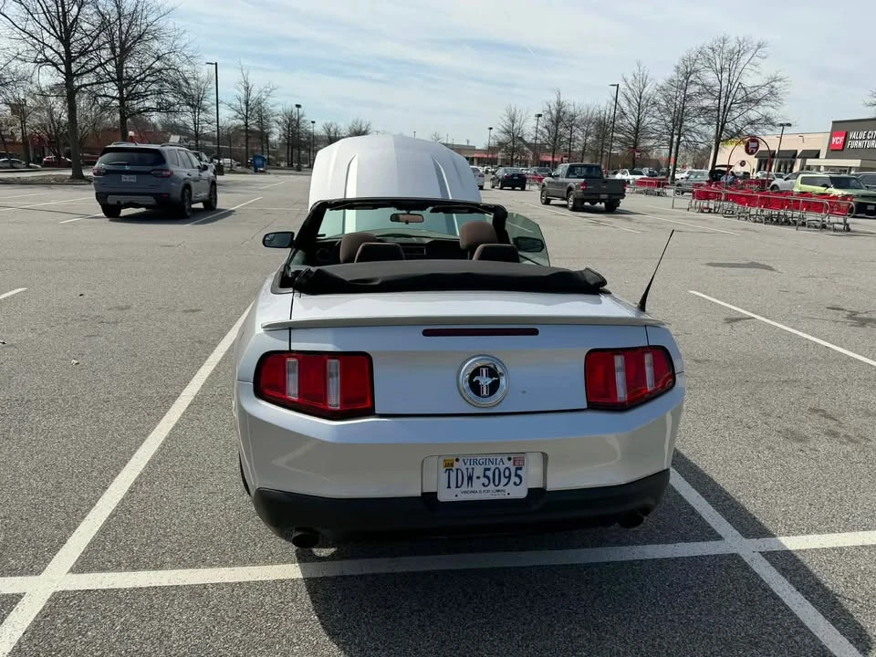 2011 Ford S197 Mustang - Image 6 of 14