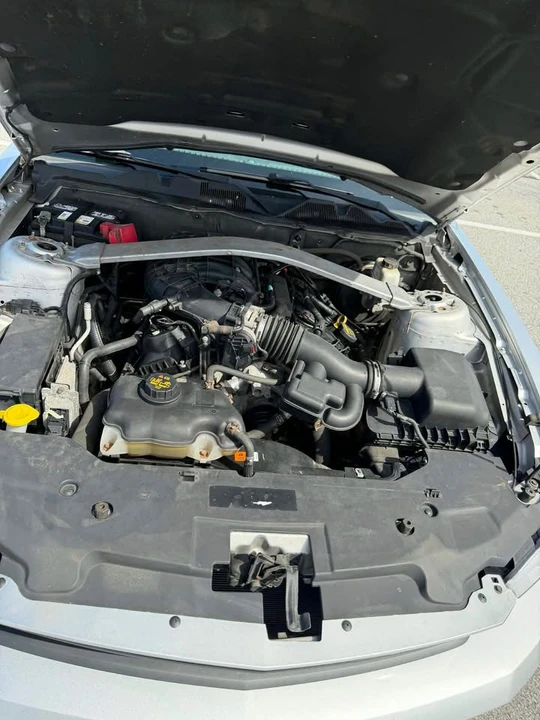 2011 Ford S197 Mustang - Image 5 of 14