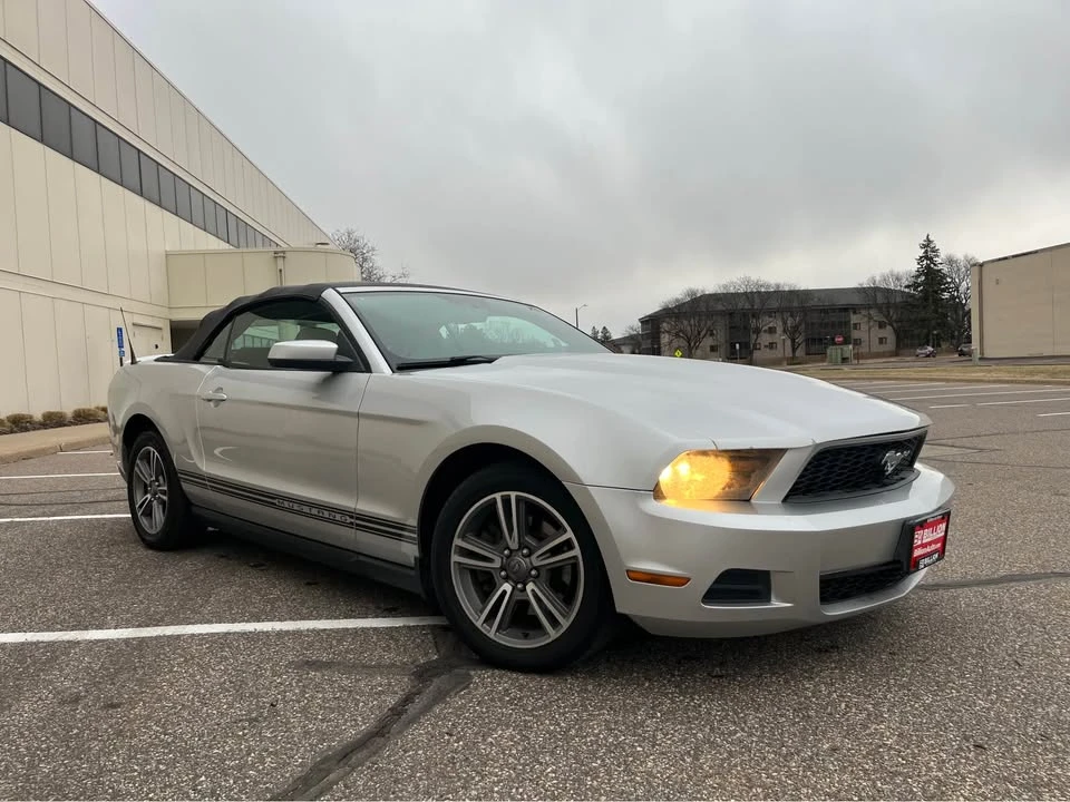 2011 Ford S197 Mustang - Image 3 of 18