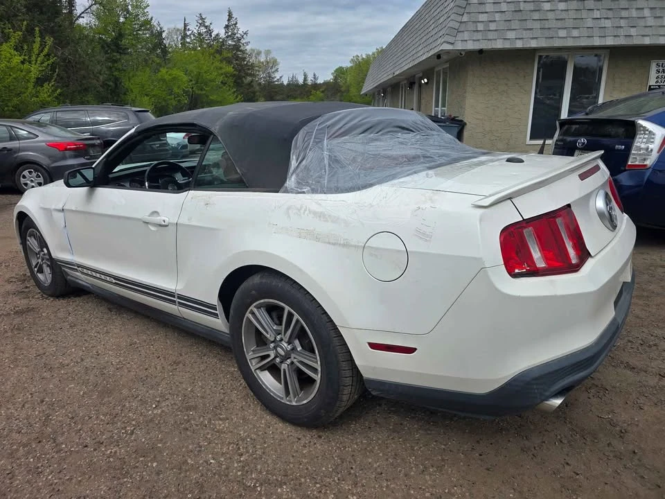 2011 Ford S197 Mustang - Image 9 of 10