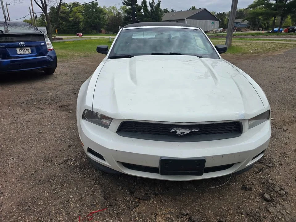 2011 Ford S197 Mustang - Image 3 of 10