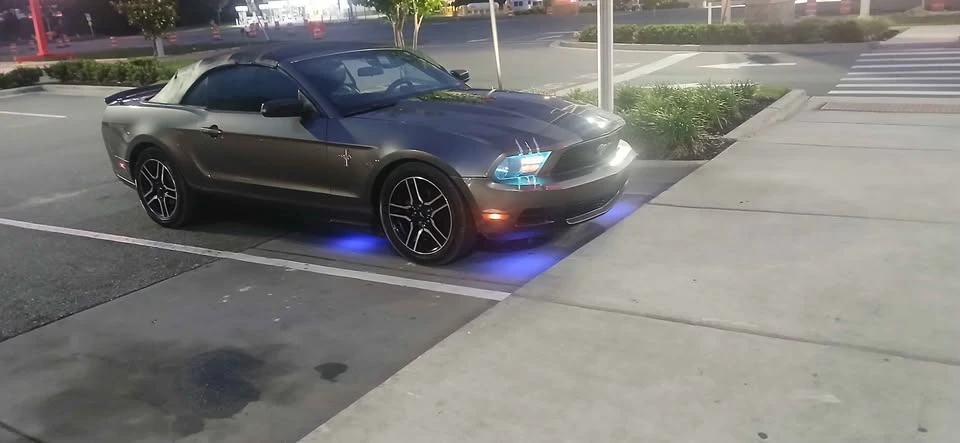 2011 Ford S197 Mustang - Image 2 of 12
