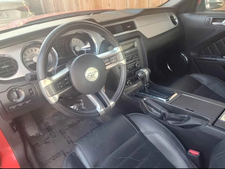 2011 Ford S197 Mustang - Image 7 of 9