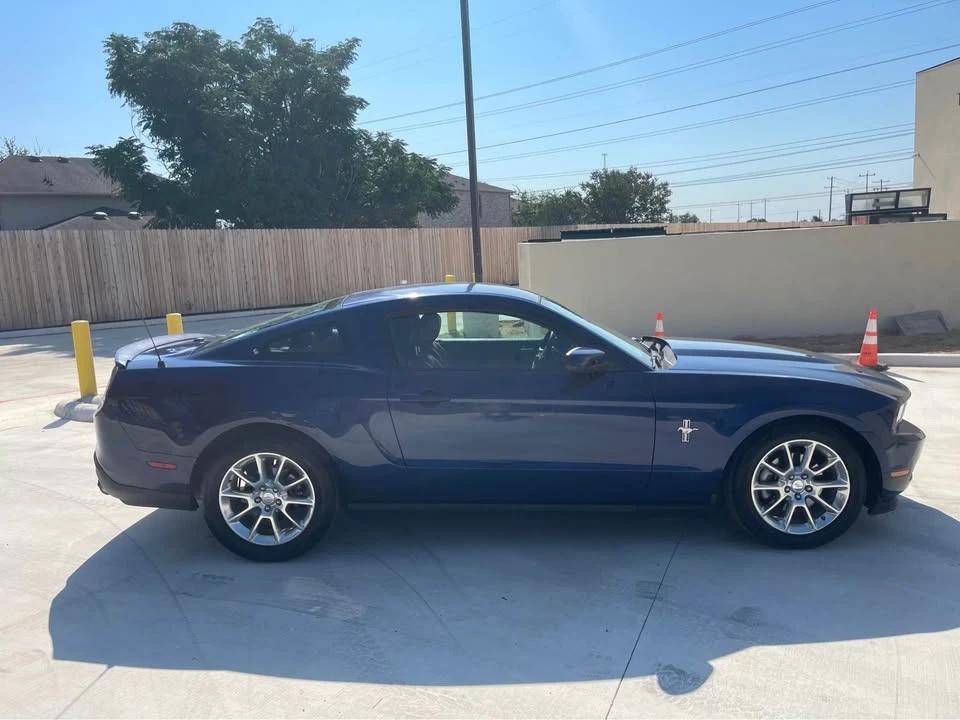 2011 Ford S197 Mustang - Image 5 of 13