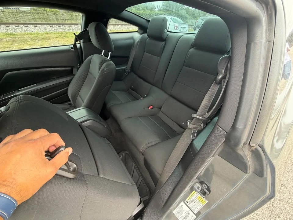 2011 Ford S197 Mustang - Image 18 of 19