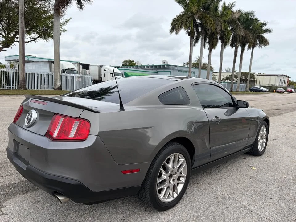 2011 Ford S197 Mustang - Image 5 of 19