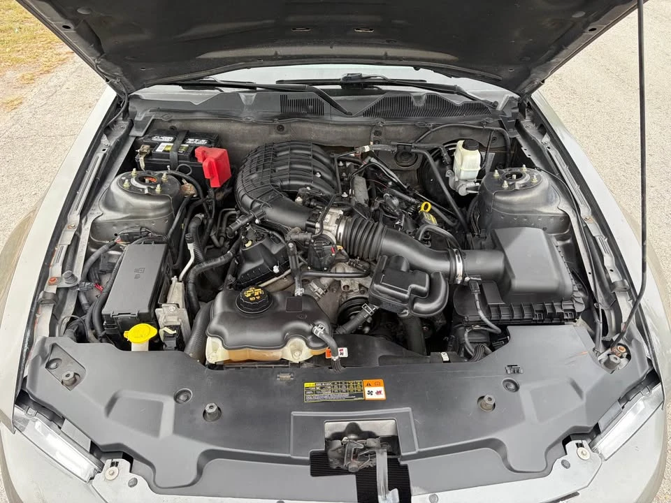2011 Ford S197 Mustang - Image 17 of 19