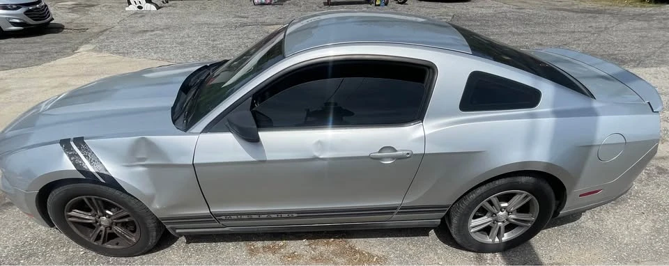 2011 Ford S197 Mustang - Image 3 of 5