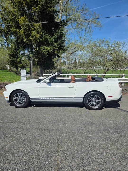 2011 Ford S197 Mustang - Image 6 of 20