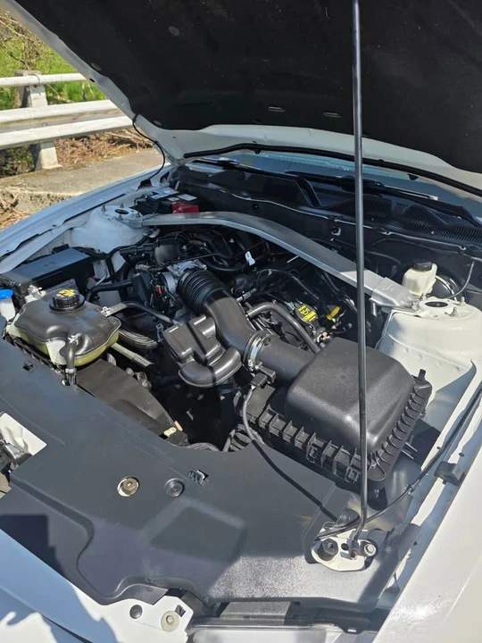 2011 Ford S197 Mustang - Image 15 of 20