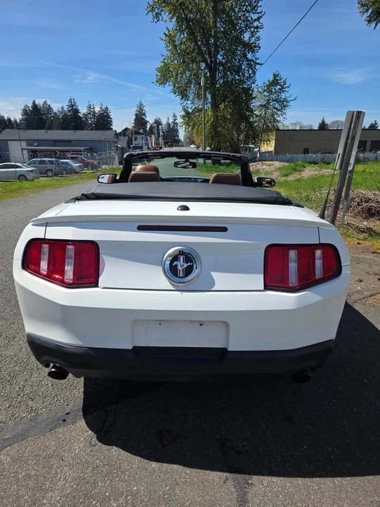 2011 Ford S197 Mustang - Image 5 of 20