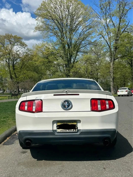 2011 Ford S197 Mustang - Image 10 of 10