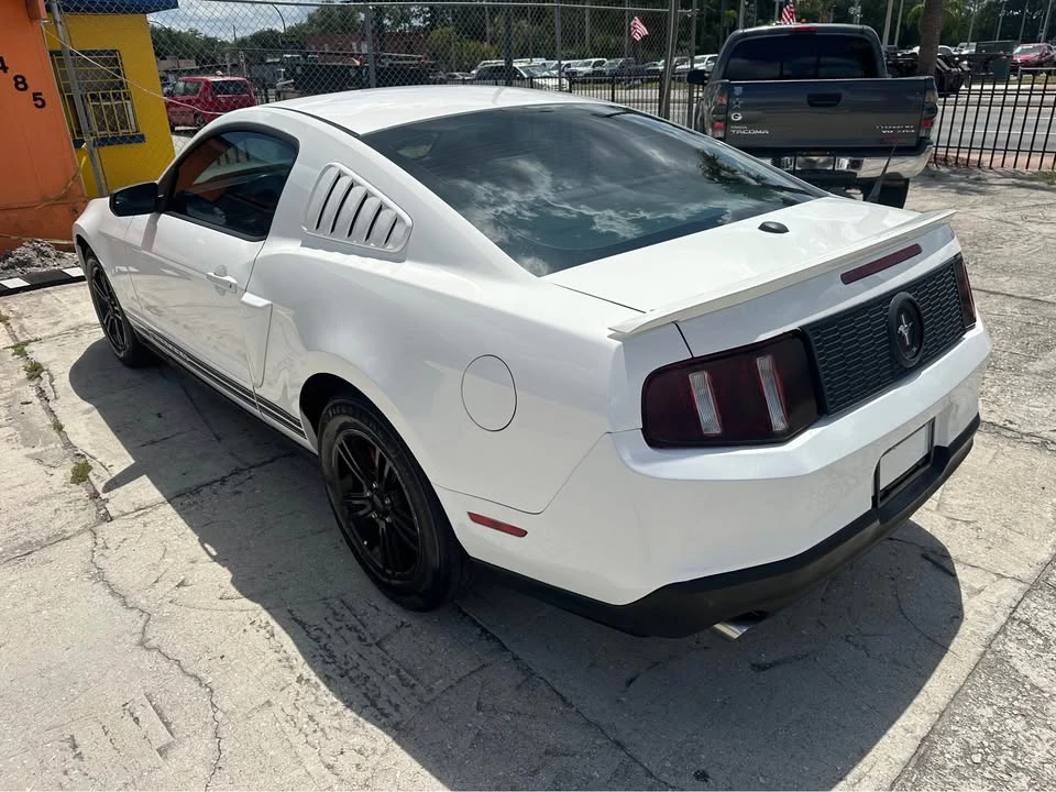 2011 Ford S197 Mustang - Image 7 of 19