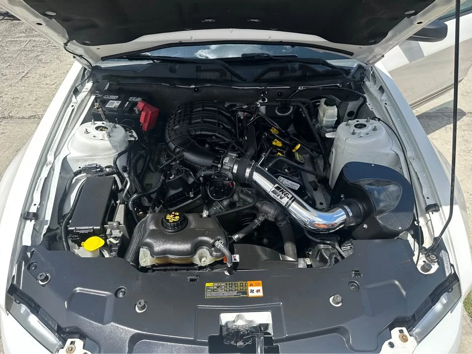 2011 Ford S197 Mustang - Image 16 of 19