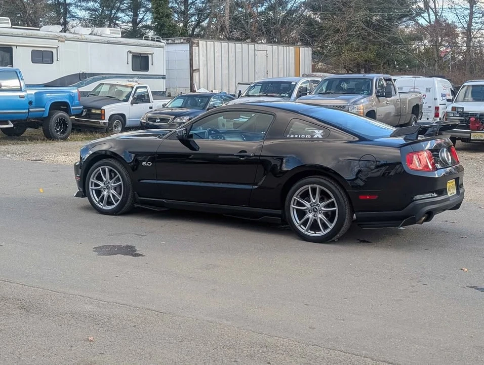 2011 Ford S197 Mustang - Image 13 of 14